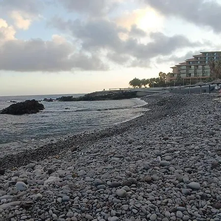 Διαμέρισμα Reis Magos Sea Line *